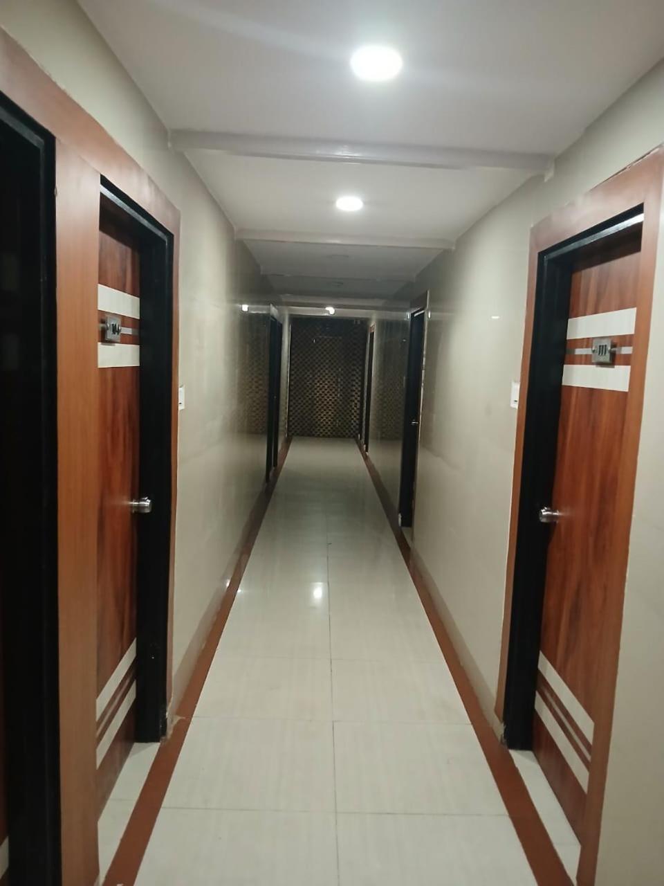 Blossoms Room Hotel Alekhya Residency- Luxury Lollection Hyderabad Exteriör bild