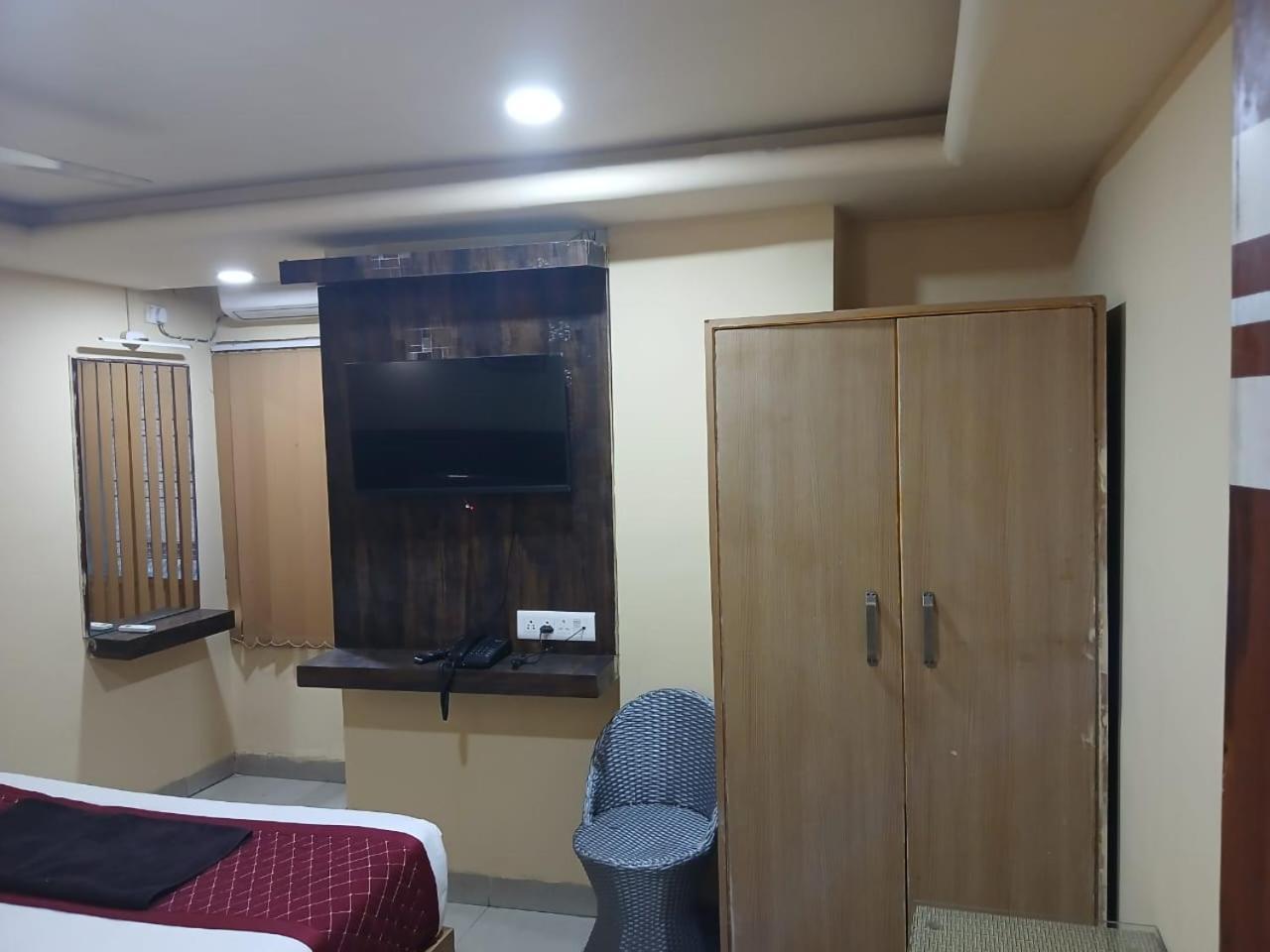 Blossoms Room Hotel Alekhya Residency- Luxury Lollection Hyderabad Exteriör bild